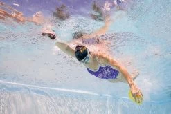 FINIS ISO Hand Paddle 12 FINIS ISO Hand Paddle -Swim Equipment Store 1.05.033 small usage 1