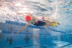 FINIS Axis Buoy 15 FINIS Axis Buoy -Swim Equipment Store 1.05.041 image usage small 7